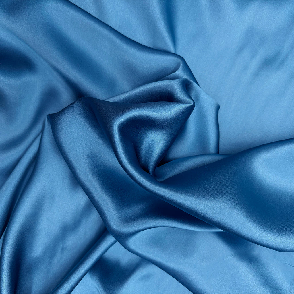 raso di pura seta / satin colore 38