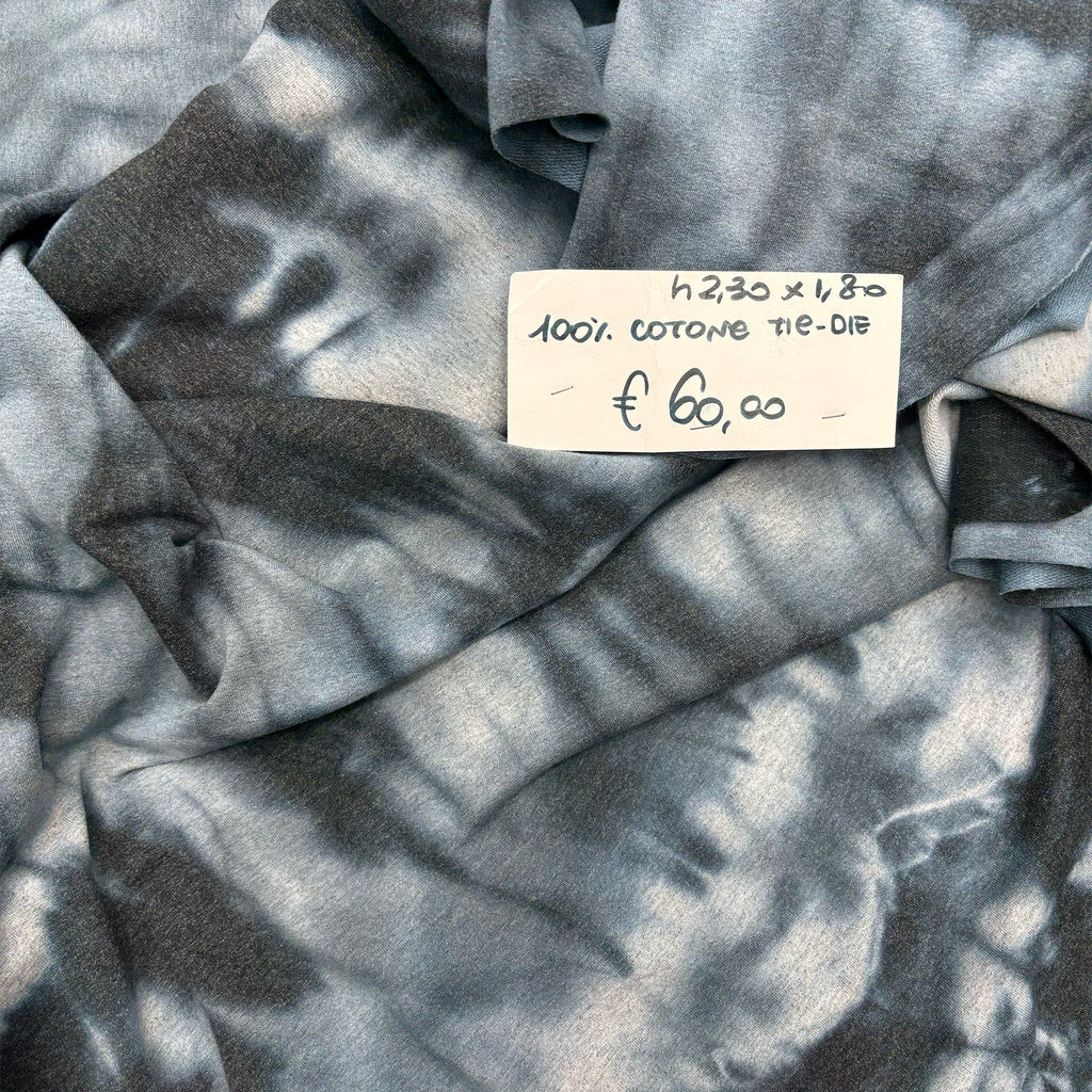 hand-knitted tie-die cotton jersey remnant