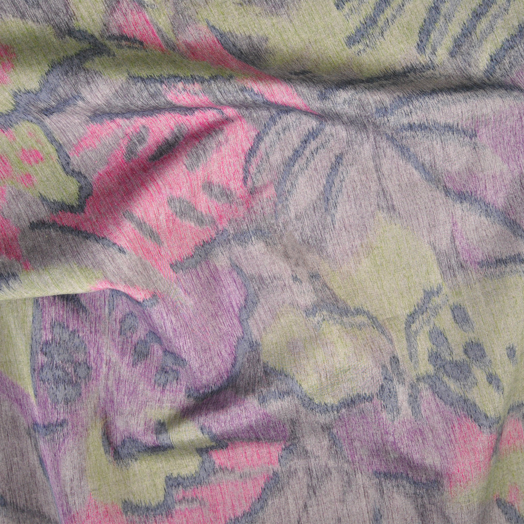 remnant in pure silk with chinè/patterned print 1