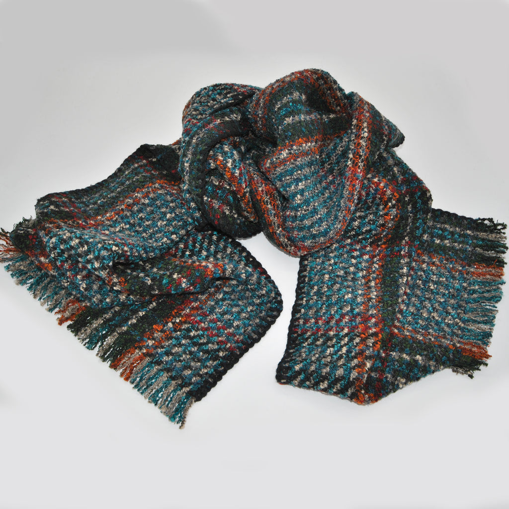 scarf in pure wool Chanel bouclè