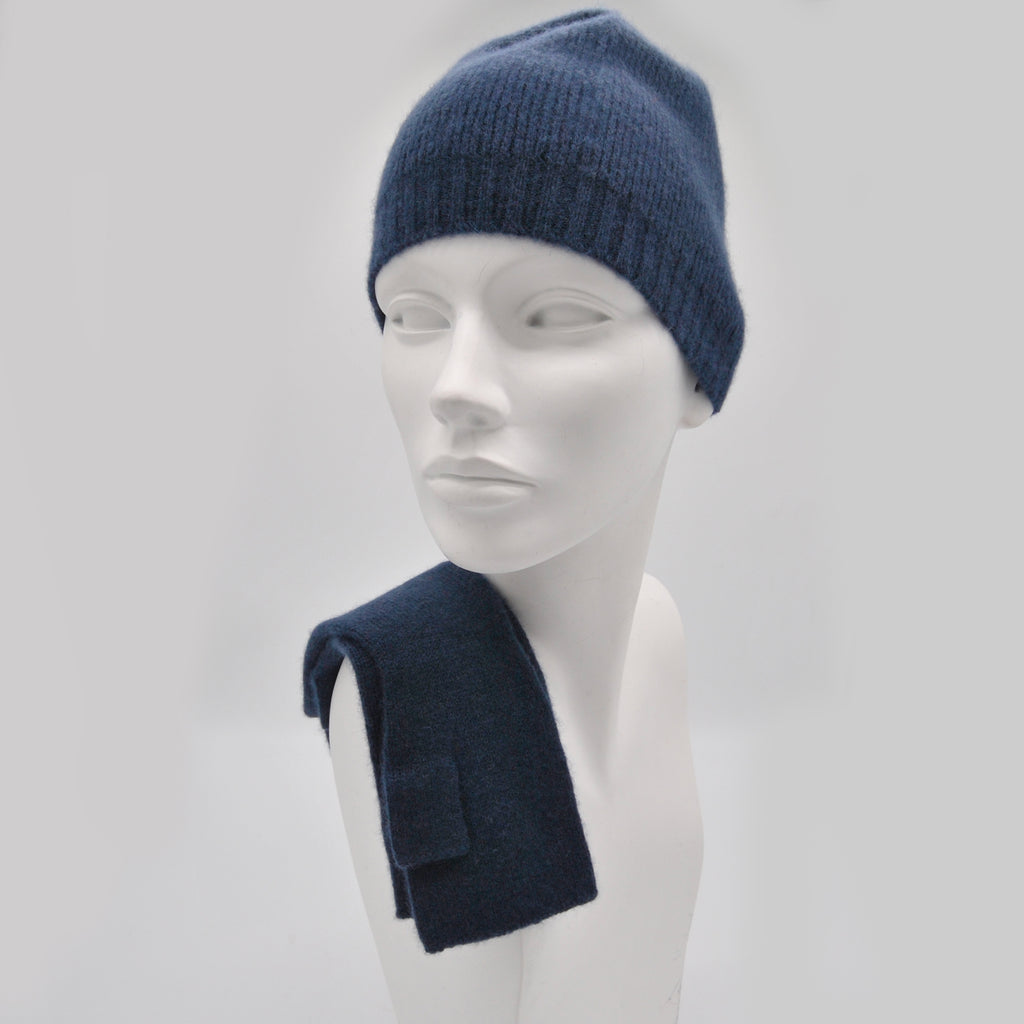 Women's hat and gloves in pure cashmere