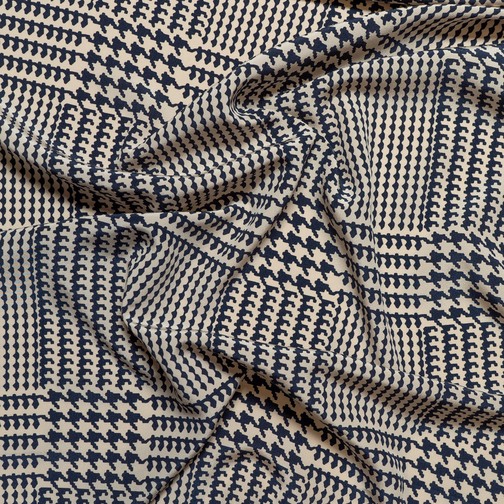 patterned Italian silk / design 66