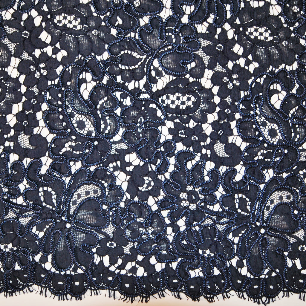 patterned lace / design 36 